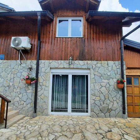 Filip Hotel Korenica Bagian luar foto
