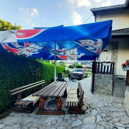 Filip Hotel Korenica Bagian luar foto