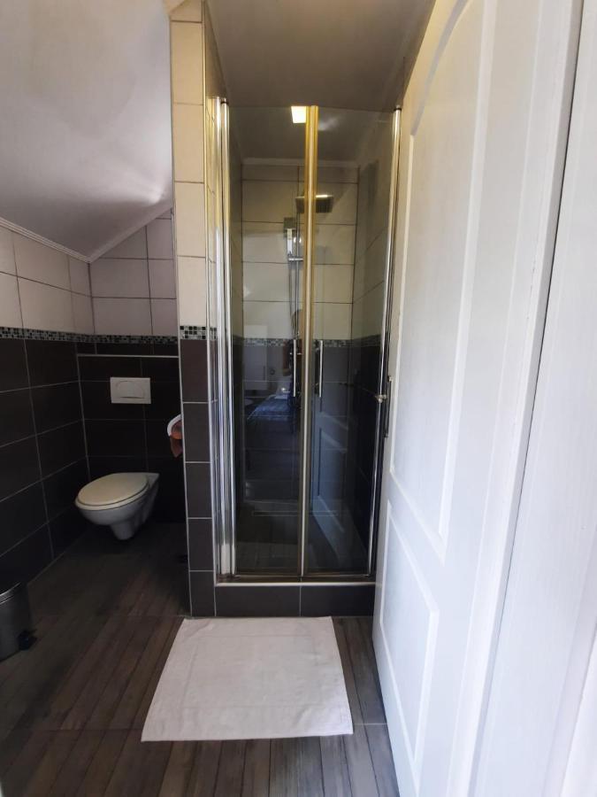 Filip Hotel Korenica Bagian luar foto