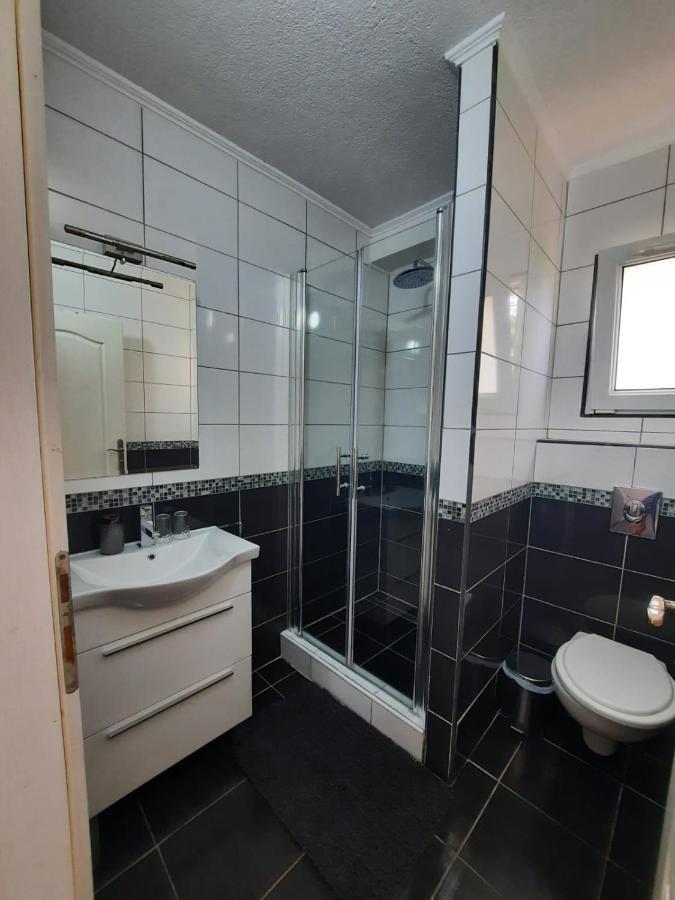 Filip Hotel Korenica Bagian luar foto